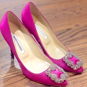 Manolo Blahnik Hangisi 70 Dark Fuchsia Satin Jewel Buckle Pumps ✨